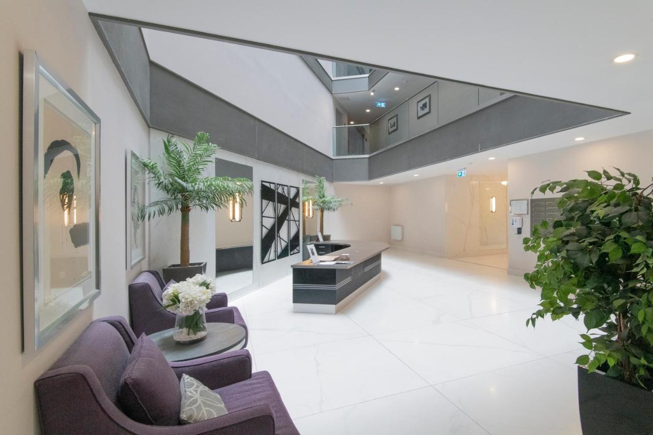 Spacious Apartment With Parking Space, Close To Heathrow, Elizabeth Line And Windsor Maidenhead Extérieur photo
